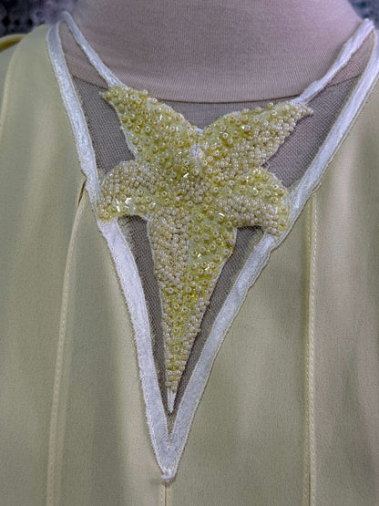 חולצה צהובה עם קישוט (L)