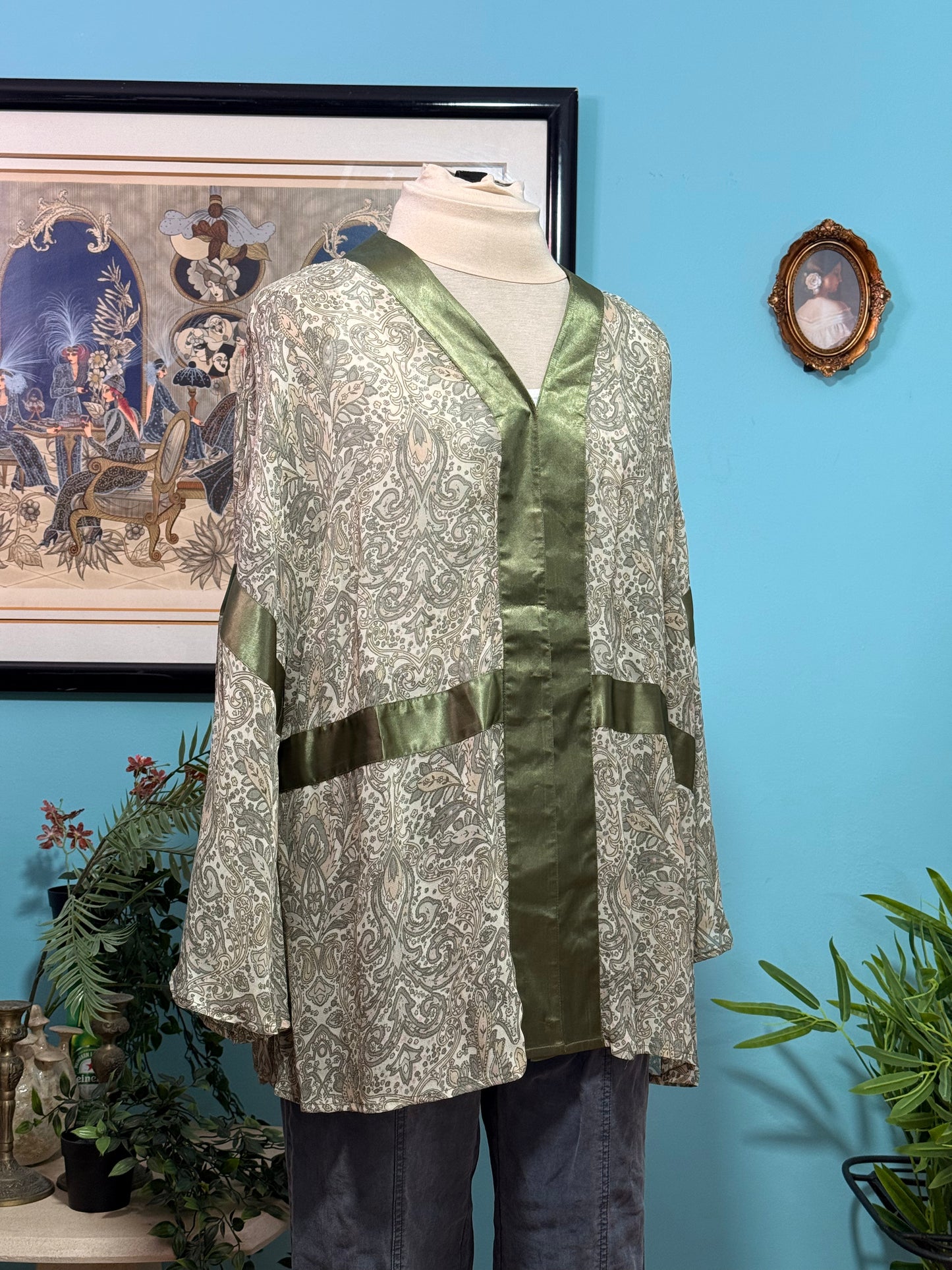 עליונית הדפס פייזלי (XL-3XL)